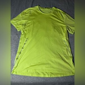 Lululemon men’s tee size s